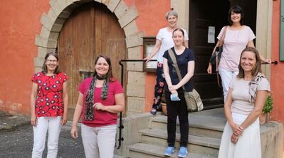 v.l.n.r: Ursula Laudenbach, Stephanie Paul, Kerstin Rappensilber, Janina Paul, Caroline Vermeulen und Monika Pfau):